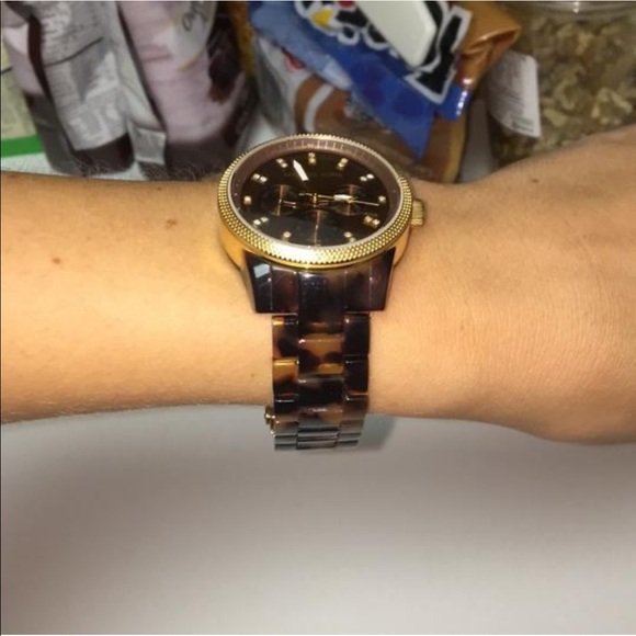 Jet Set Tortoise Shell Watch - Picture 5 of 5